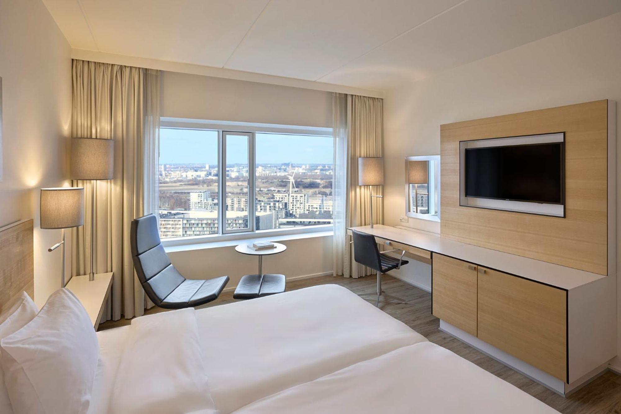 Crowne Plaza Copenhagen Towers By Ihg Hotel Екстериор снимка